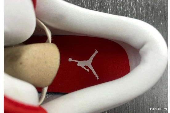 Jordan  DJ5186-100 DJ5186-100 Spades Low 1  0207